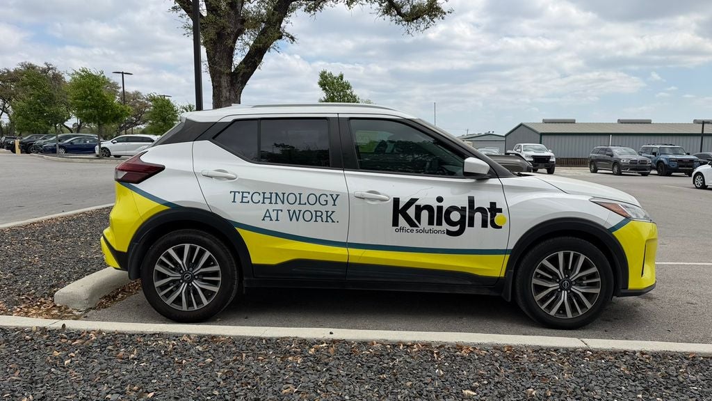 2022 Nissan Kicks SV