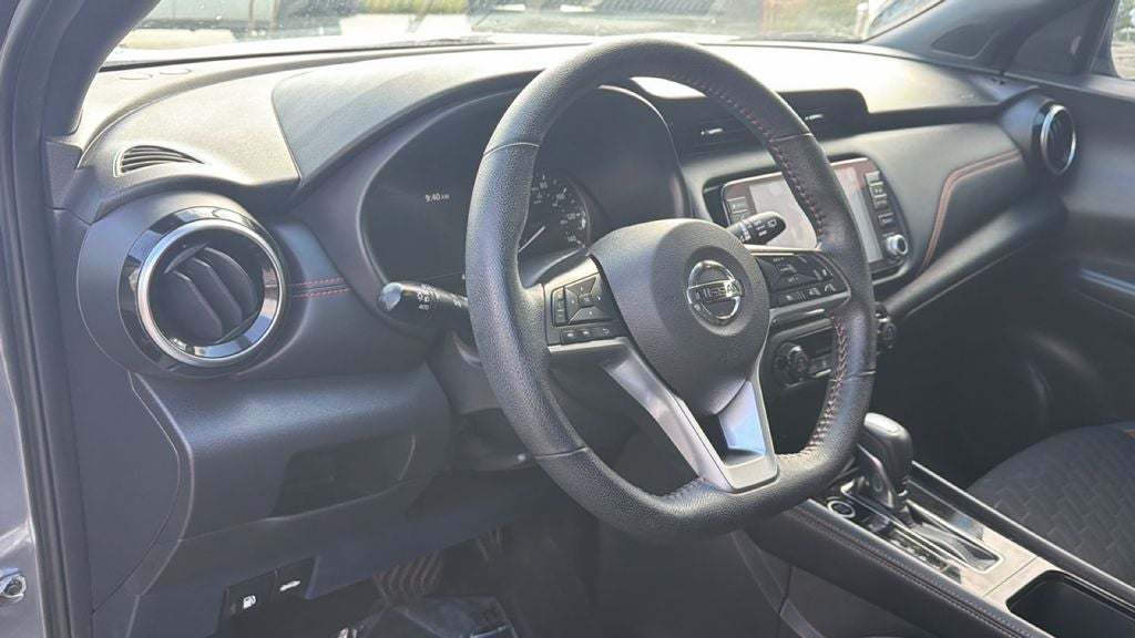 2021 Nissan Kicks SR