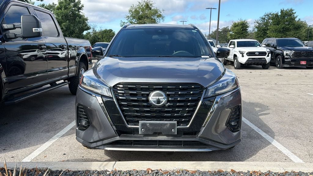 2021 Nissan Kicks SR