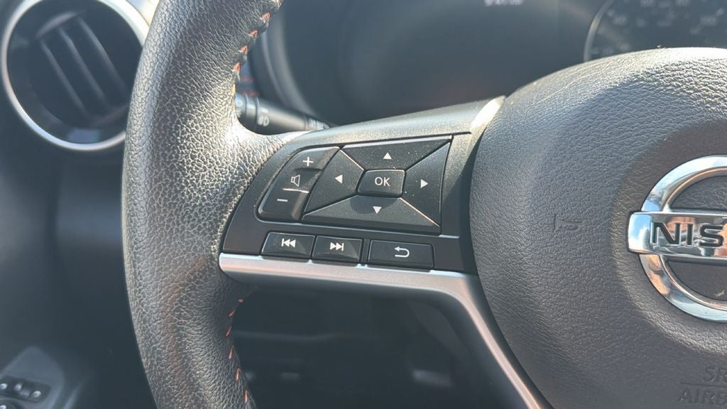 2021 Nissan Kicks SR