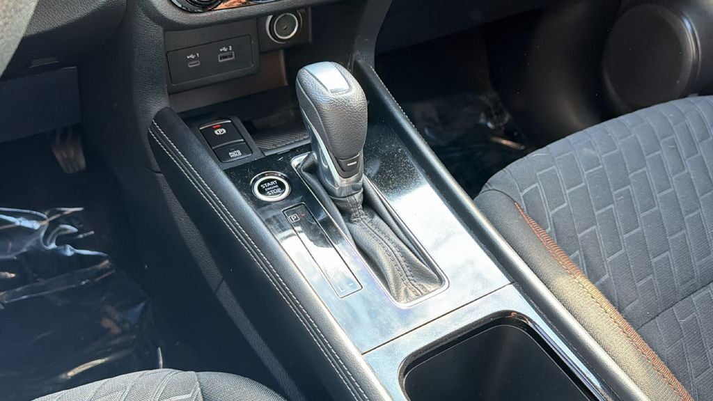 2021 Nissan Kicks SR