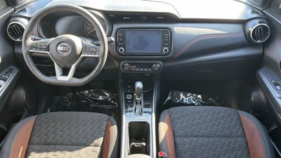 2021 Nissan Kicks SR