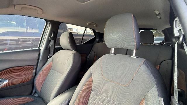 2021 Nissan Kicks SR