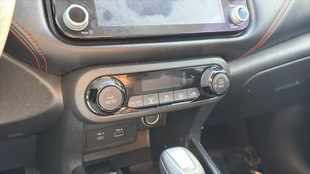 2021 Nissan Kicks SR