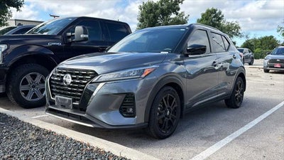 2021 Nissan Kicks SR