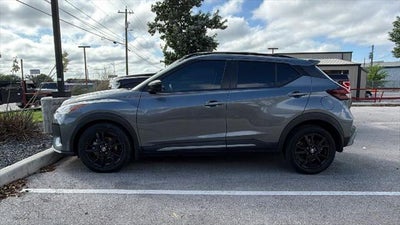 2021 Nissan Kicks SR