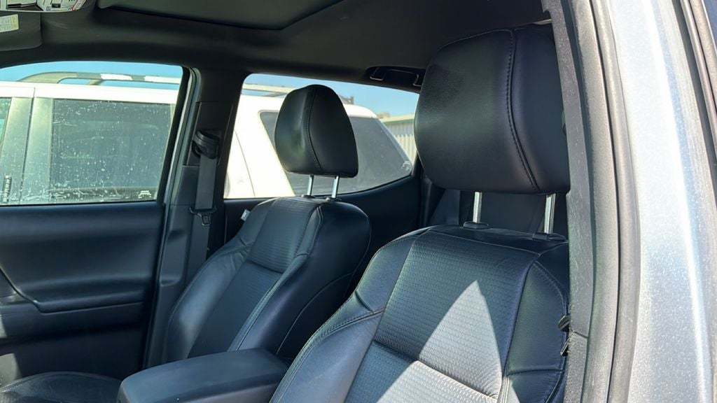 2022 Toyota Tacoma Limited V6