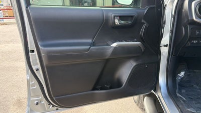 2022 Toyota Tacoma Limited V6