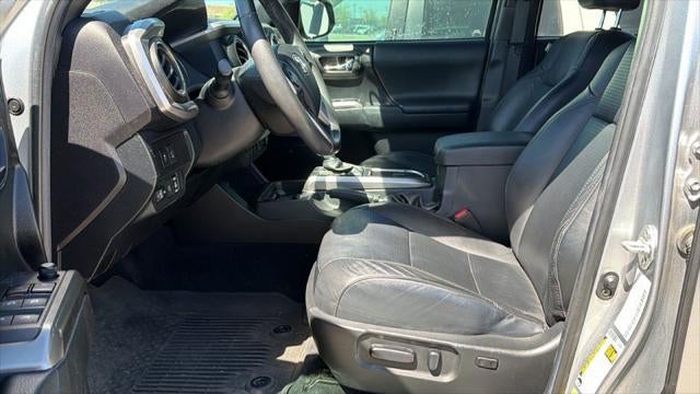 2022 Toyota Tacoma Limited V6