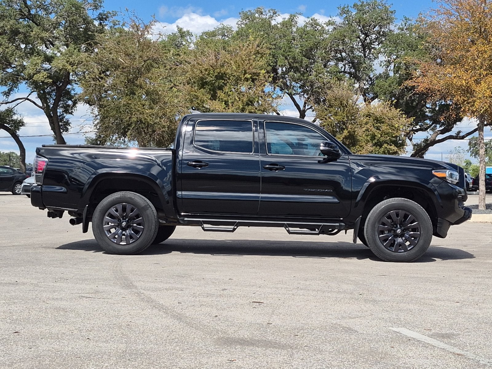 2023 Toyota Tacoma Limited V6