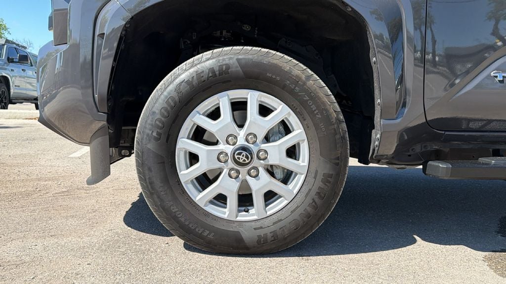 2025 Toyota Tacoma SR5