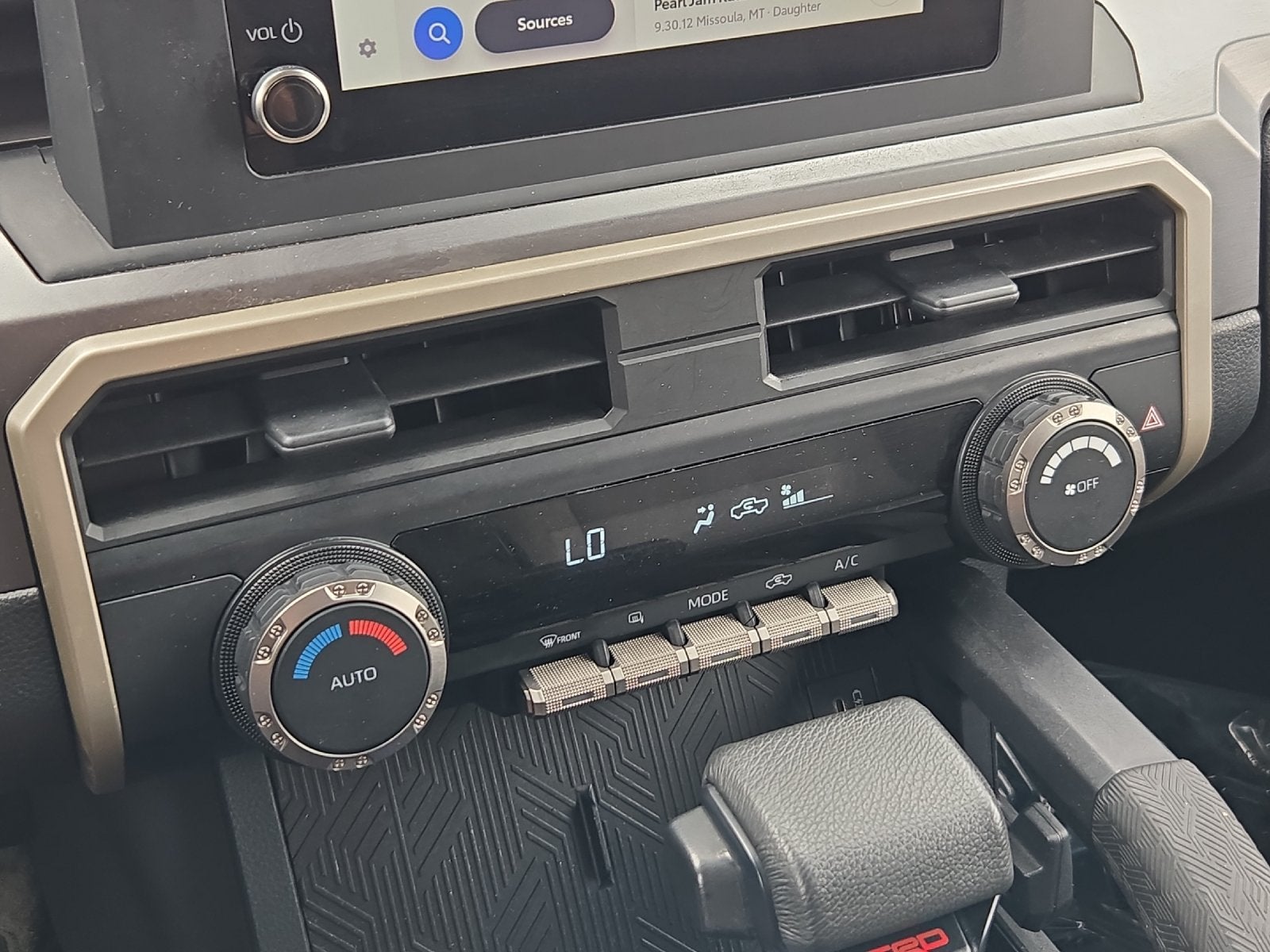 2025 Toyota Tacoma TRD Off-Road