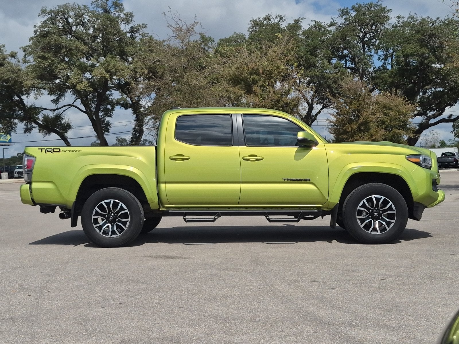 2023 Toyota Tacoma TRD Sport V6