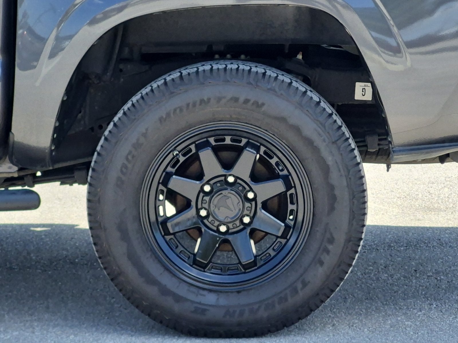 2023 Toyota Tacoma SR V6
