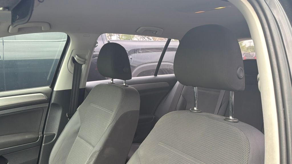 2016 Volkswagen Golf TSI S 4-Door