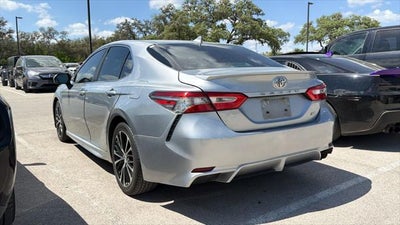 2019 Toyota Camry SE