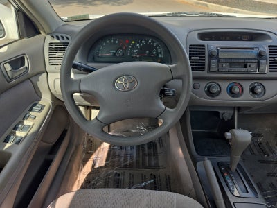 2004 Toyota Camry LE