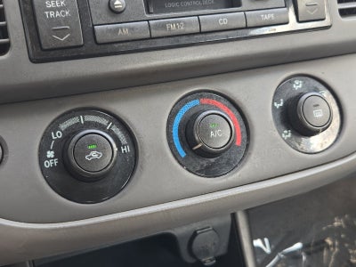 2004 Toyota Camry LE