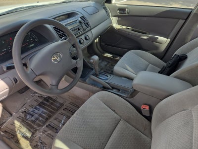 2004 Toyota Camry LE