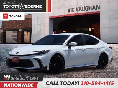 2025 Toyota Camry SE