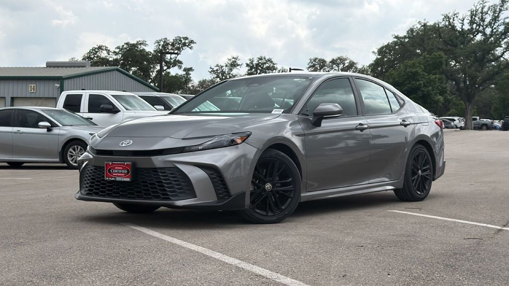 2025 Toyota Camry SE