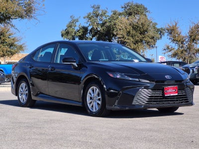 2025 Toyota Camry LE