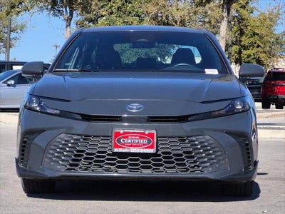 2025 Toyota Camry SE
