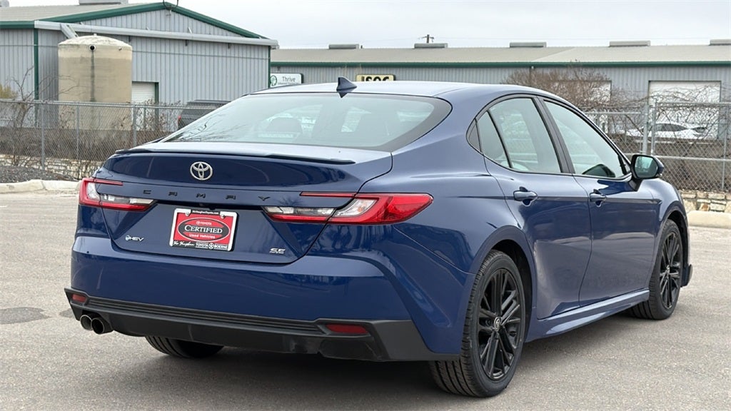 2025 Toyota Camry SE