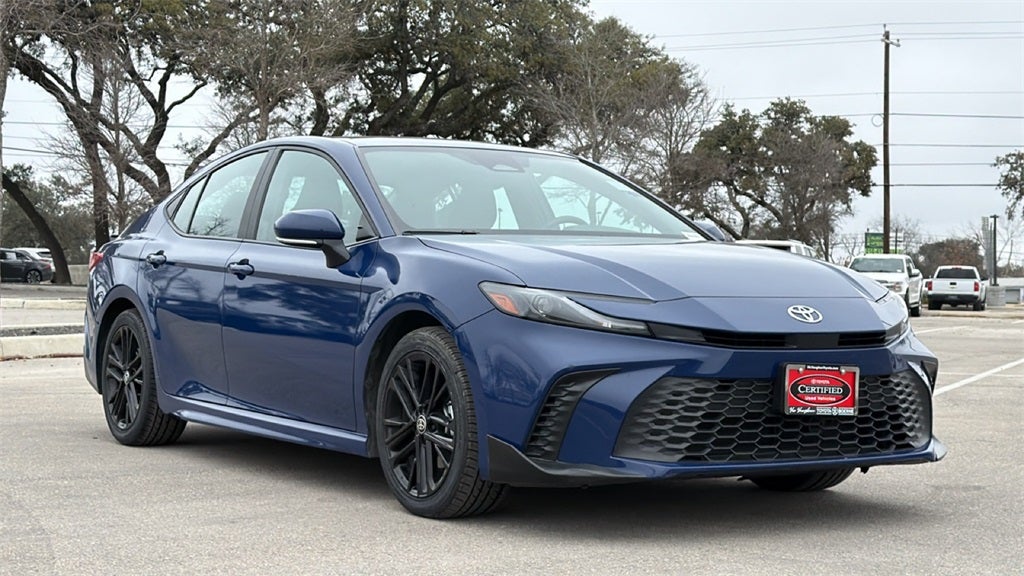 2025 Toyota Camry SE