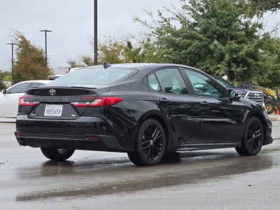 2025 Toyota Camry SE