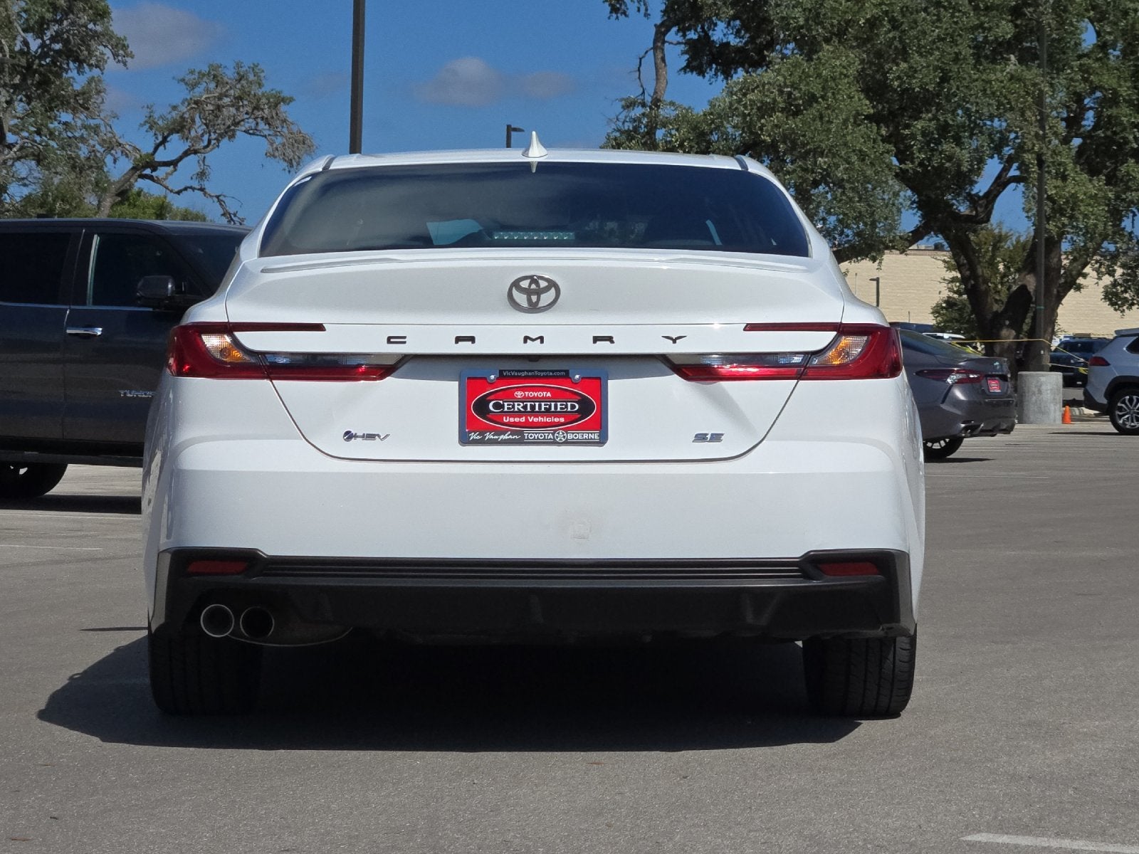 2025 Toyota Camry SE