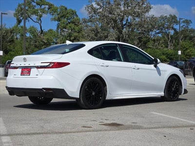 2025 Toyota Camry SE