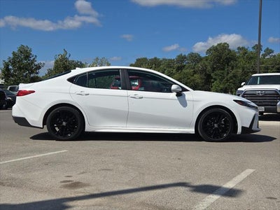 2025 Toyota Camry SE
