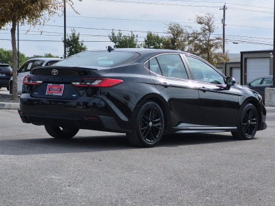 2025 Toyota Camry SE