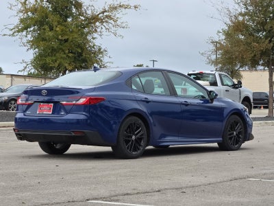 2025 Toyota Camry SE