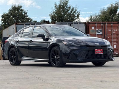 2025 Toyota Camry SE