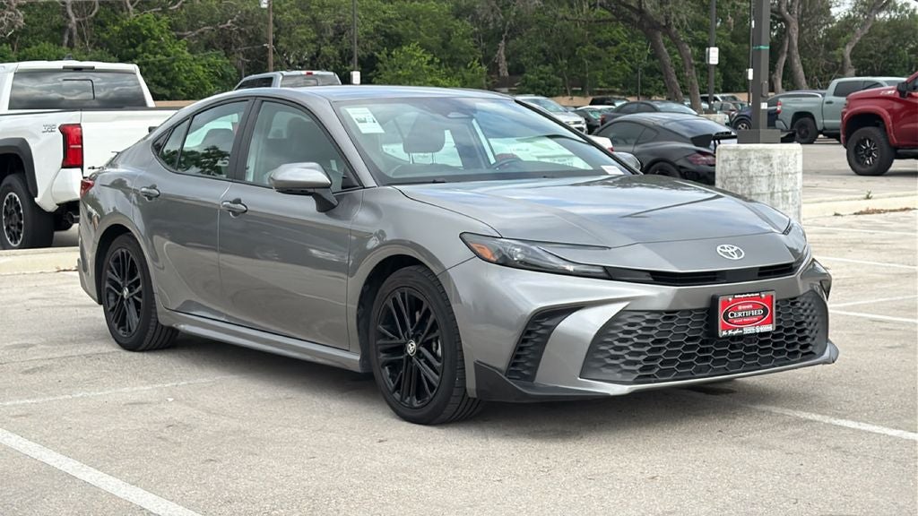 2025 Toyota Camry SE