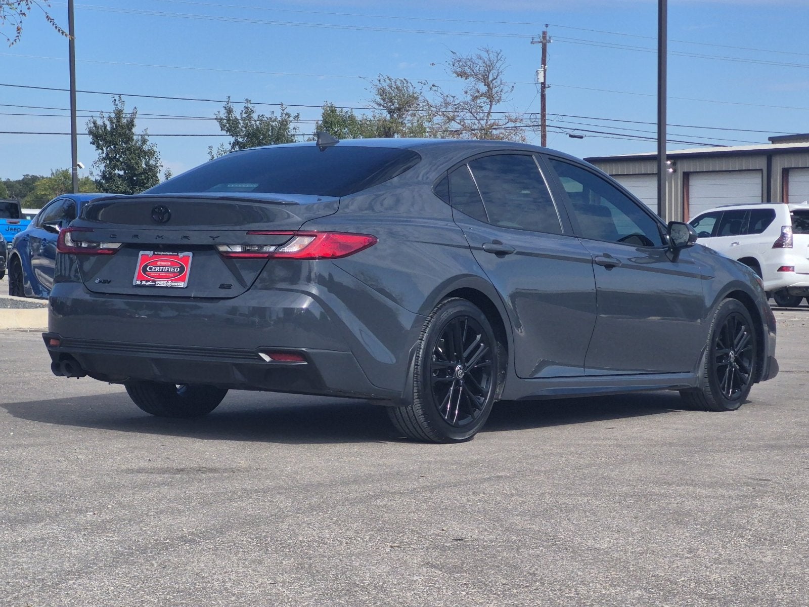 2025 Toyota Camry SE