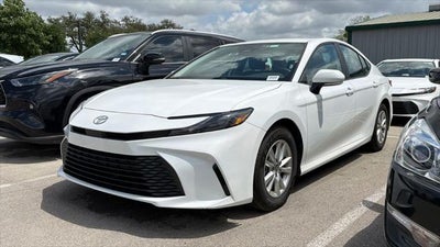2025 Toyota Camry LE