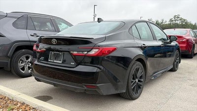 2025 Toyota Camry SE