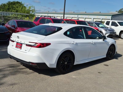 2025 Toyota Camry SE