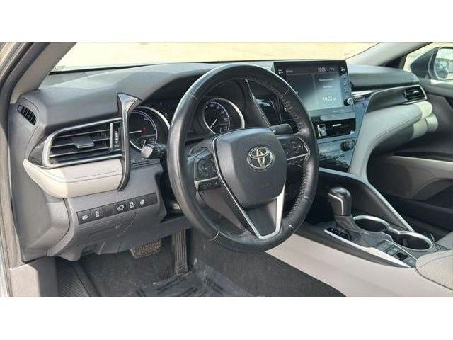 2021 Toyota Camry Hybrid XLE