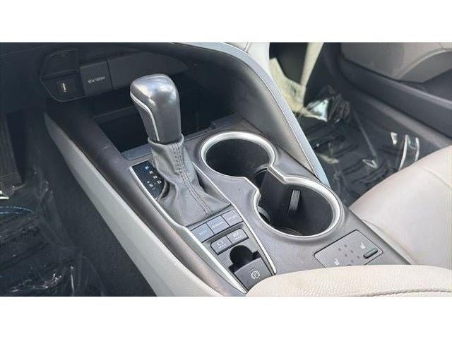 2021 Toyota Camry Hybrid XLE