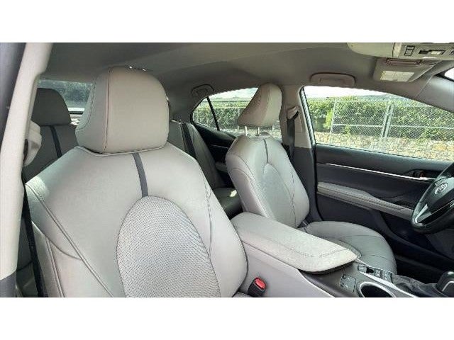 2021 Toyota Camry Hybrid XLE