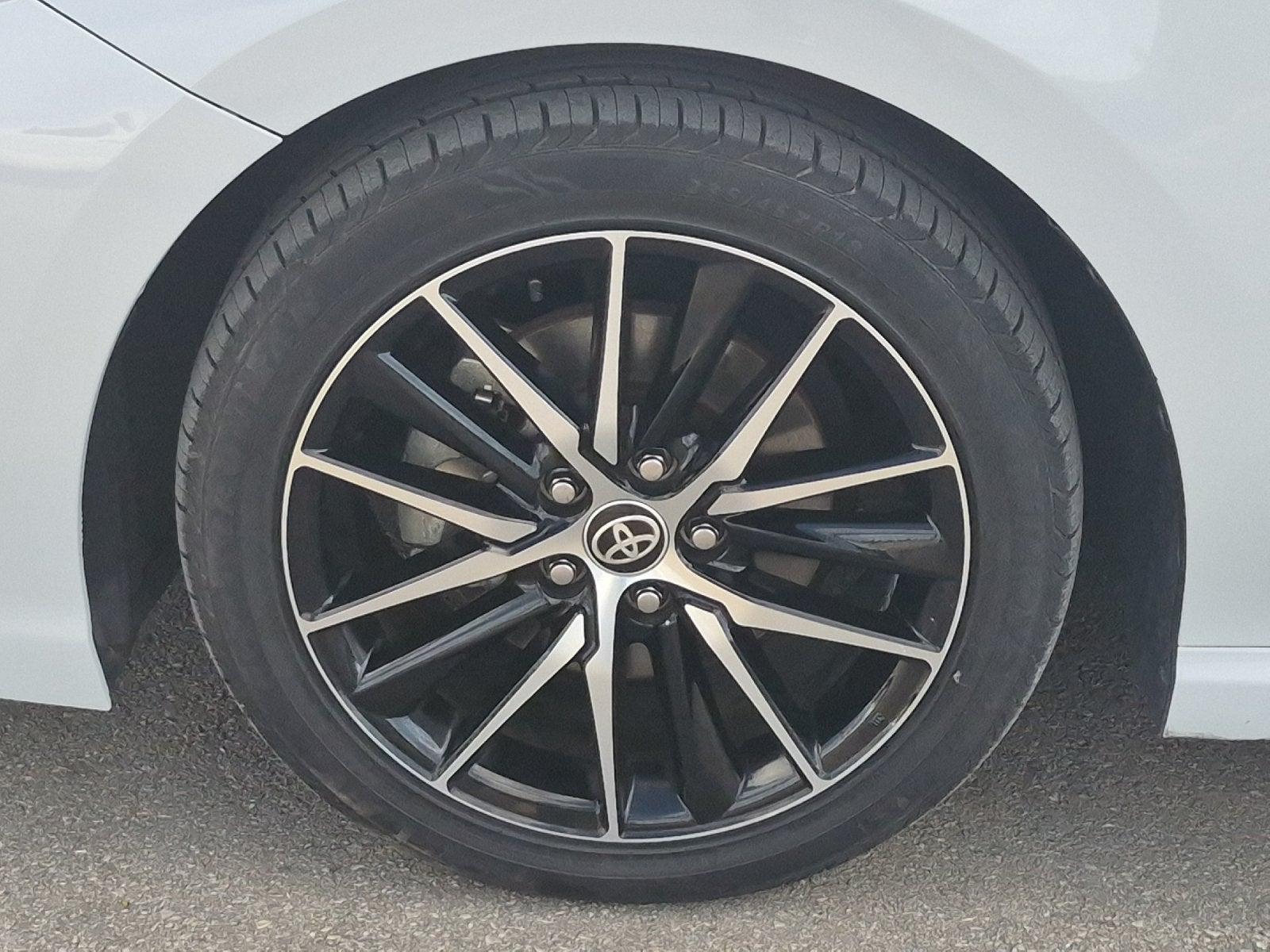 2024 Toyota Camry SE