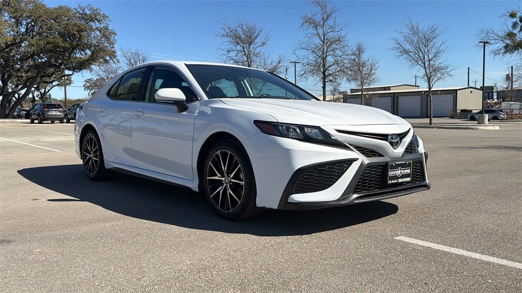 2024 Toyota Camry SE