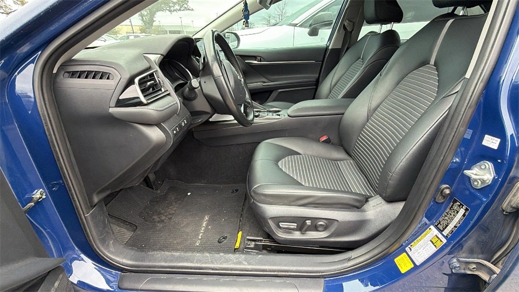 2023 Toyota Camry Hybrid SE