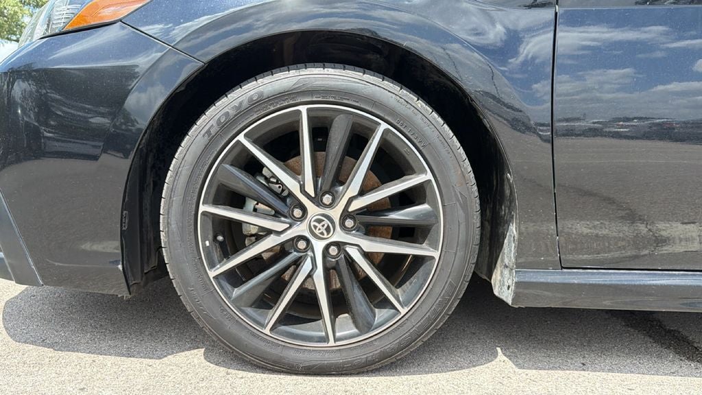 2021 Toyota Camry Hybrid SE