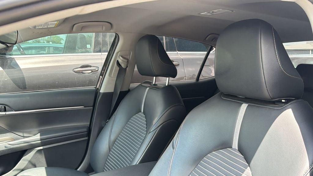 2021 Toyota Camry Hybrid SE