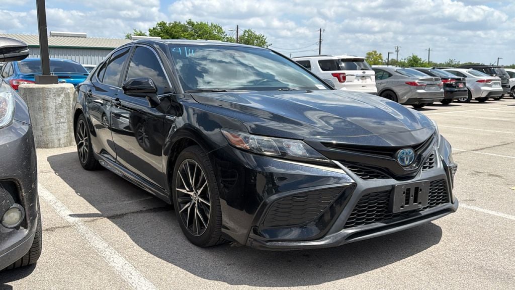 2021 Toyota Camry Hybrid SE